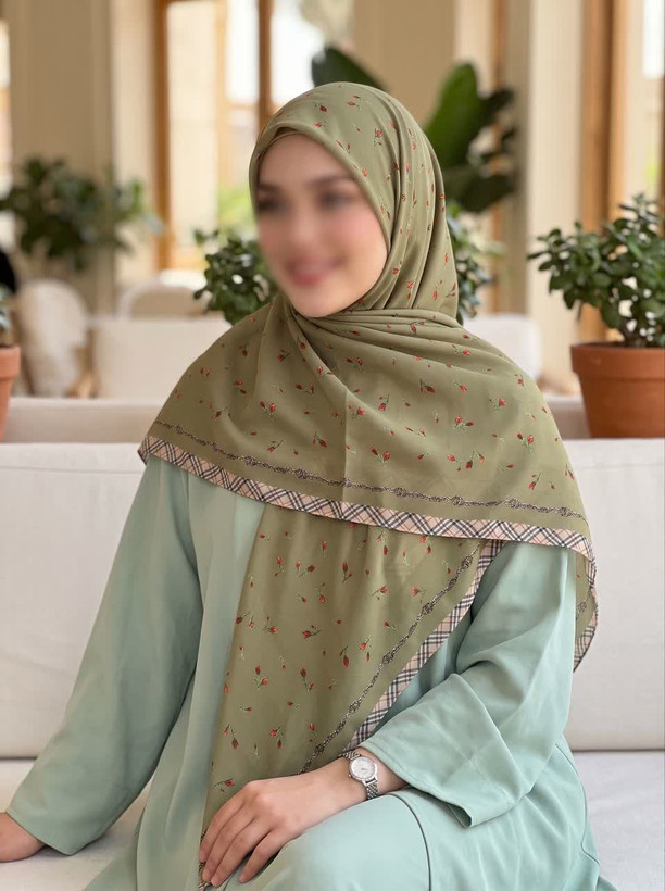 روسری کرپ نخ گلریز