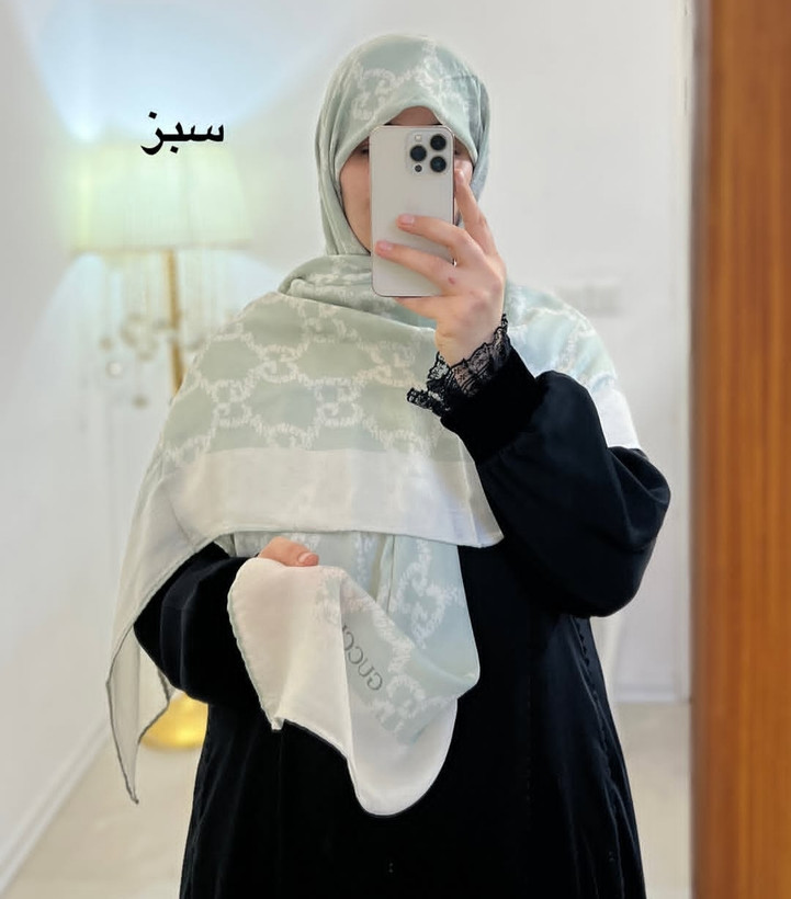 روسری سیااسکارف
